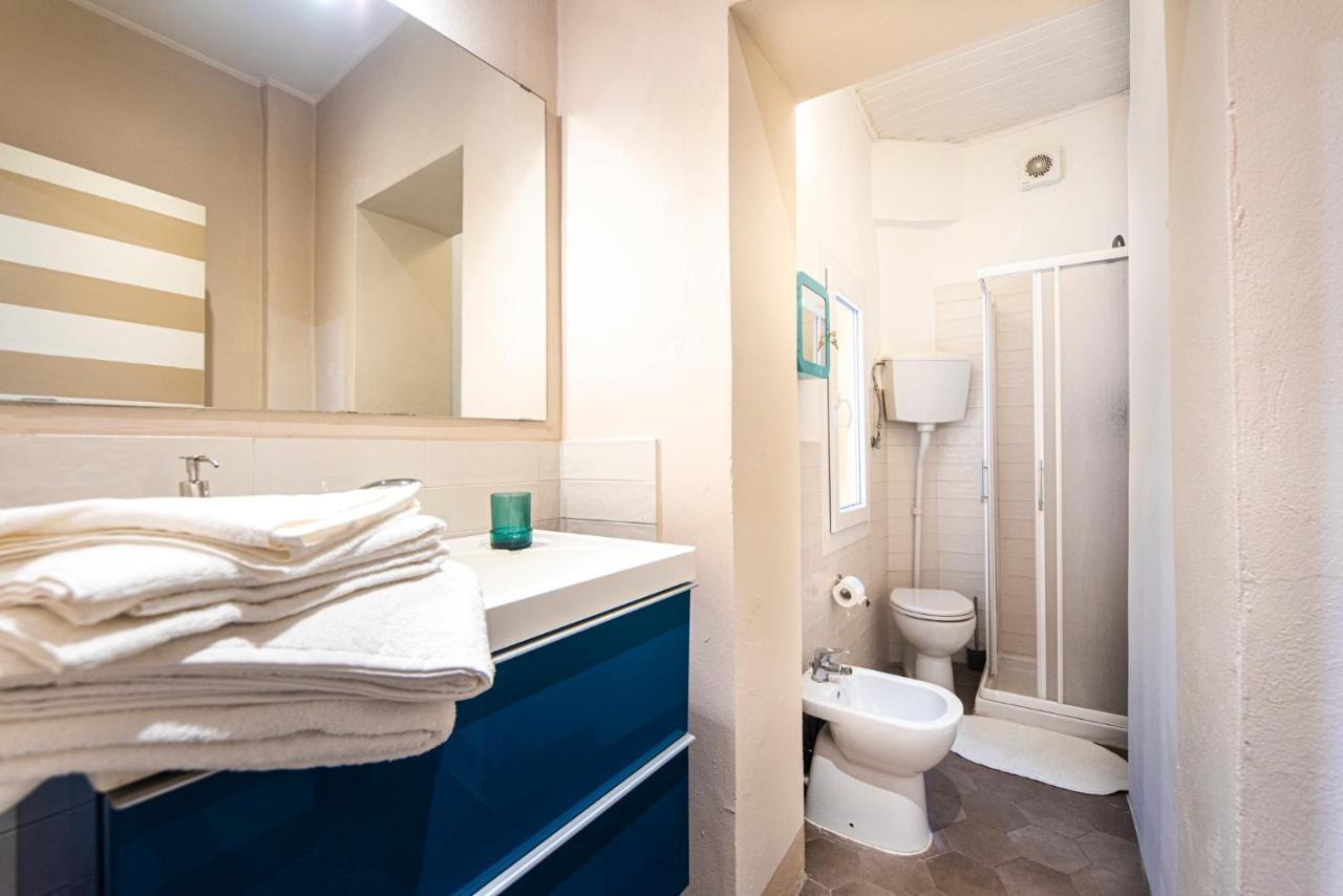 רג'ו אמיליה Reggio Center Lovely Apartments מראה חיצוני תמונה