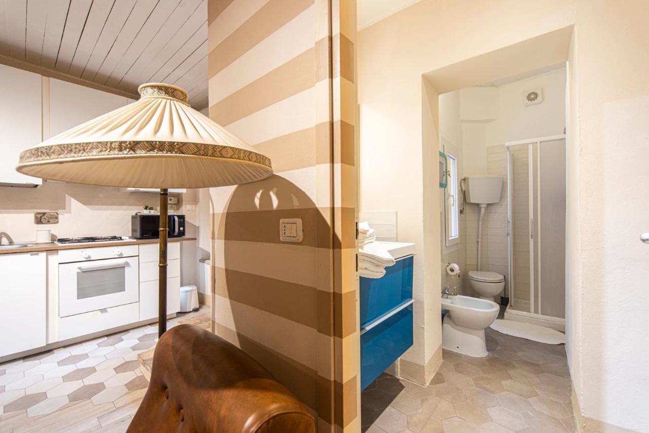 רג'ו אמיליה Reggio Center Lovely Apartments מראה חיצוני תמונה