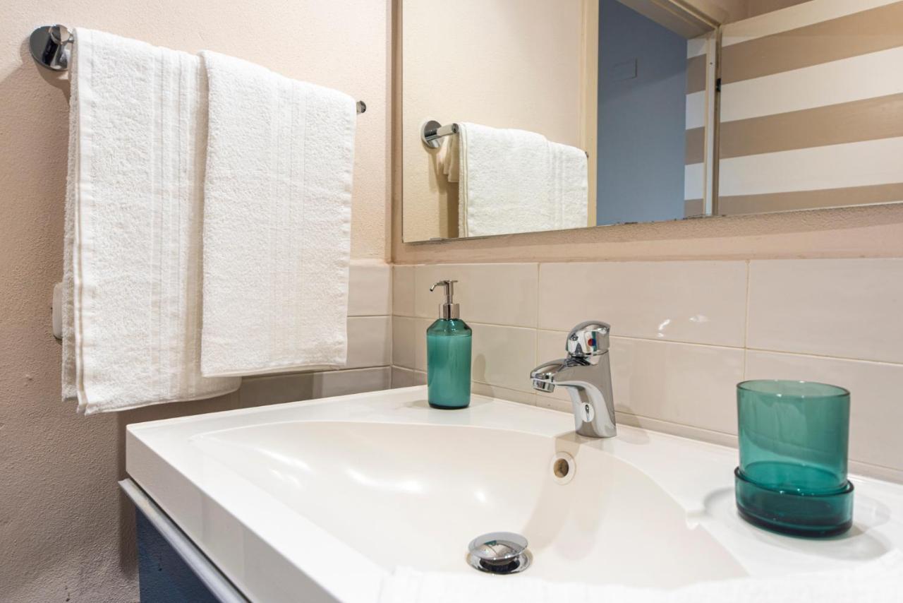 רג'ו אמיליה Reggio Center Lovely Apartments מראה חיצוני תמונה