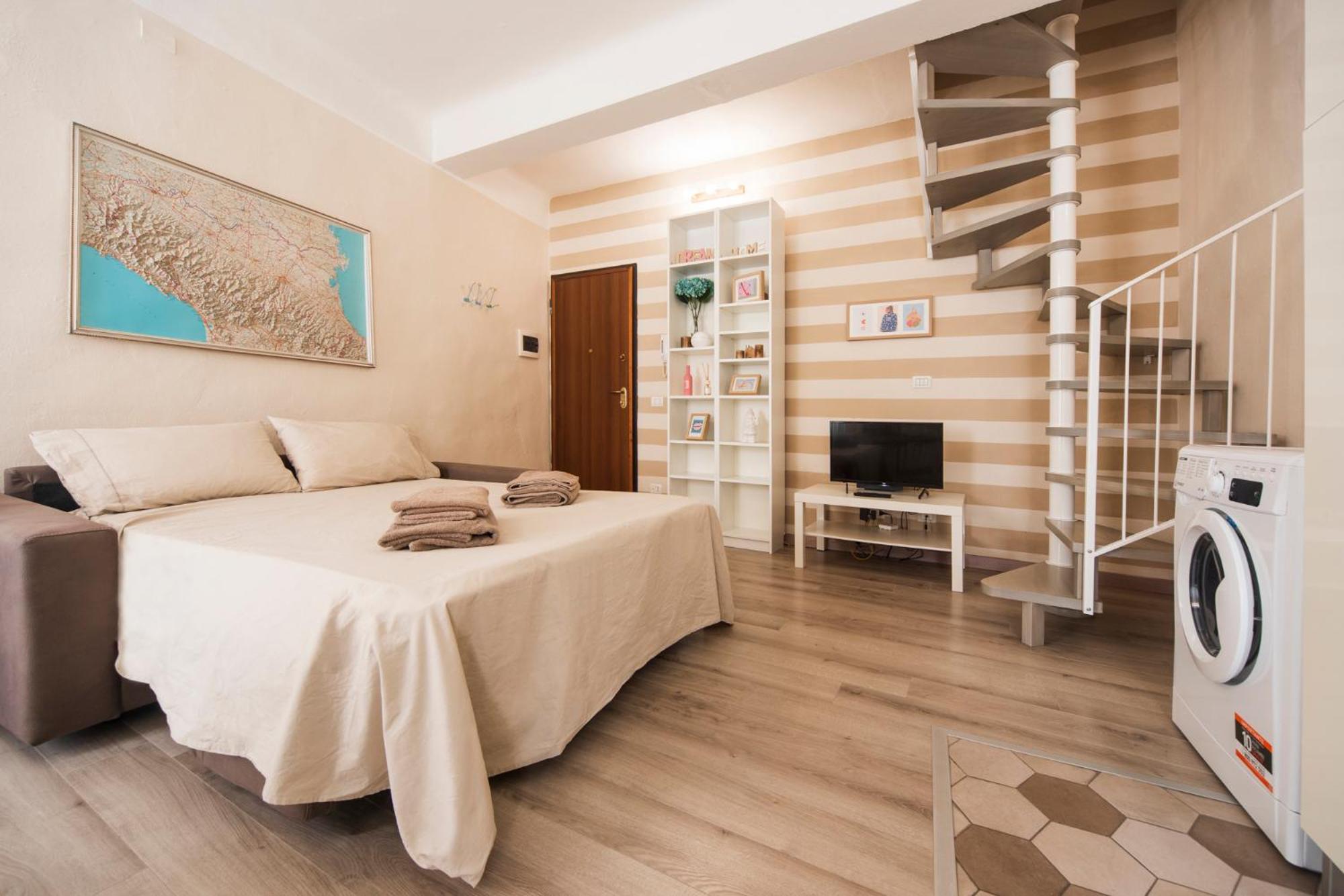 רג'ו אמיליה Reggio Center Lovely Apartments מראה חיצוני תמונה