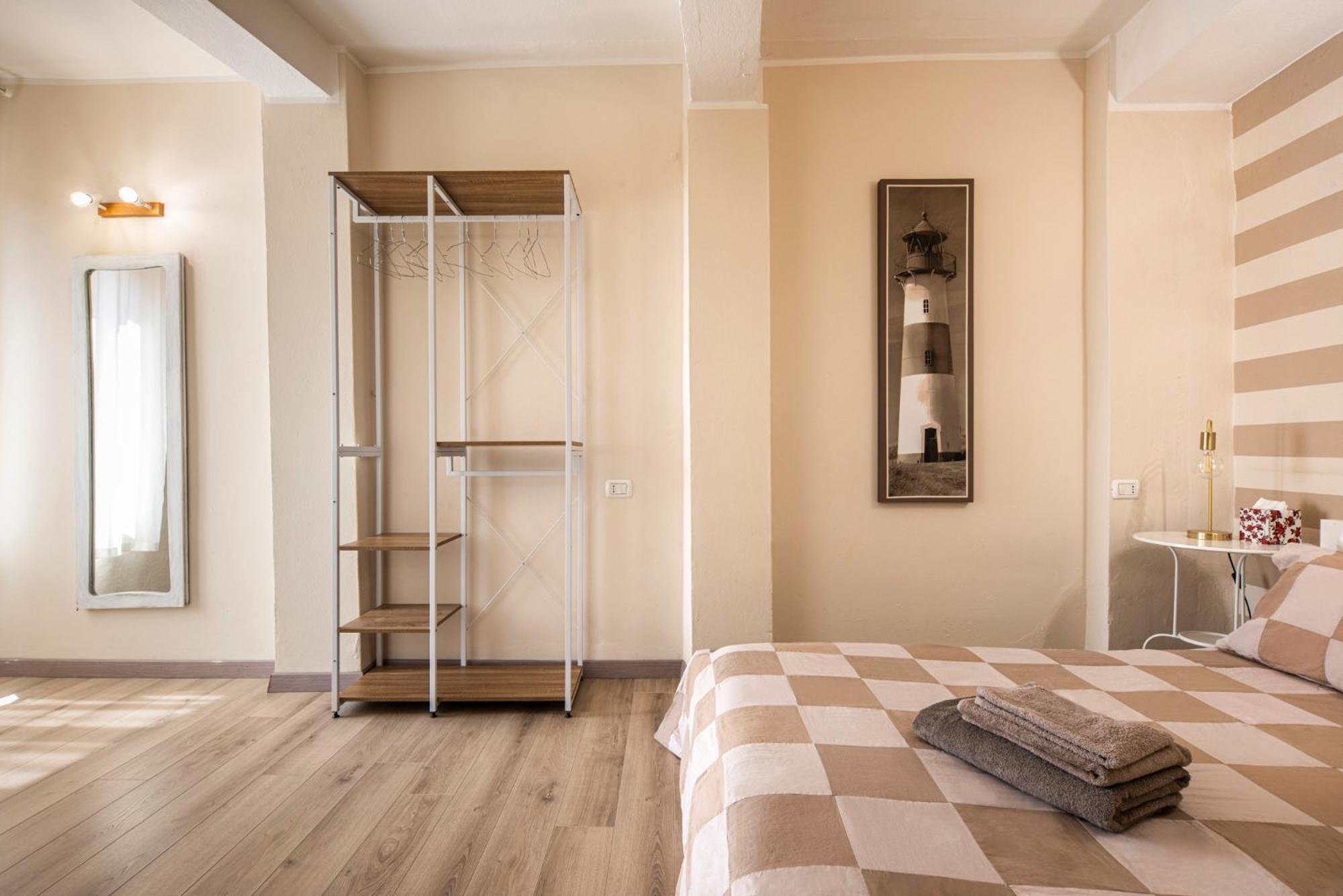 רג'ו אמיליה Reggio Center Lovely Apartments מראה חיצוני תמונה